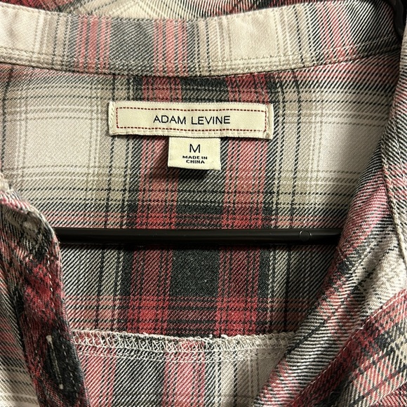 Adam Levine Burgundy Plaid Button Down Women’s Size Medium - Picture 3 of 3
